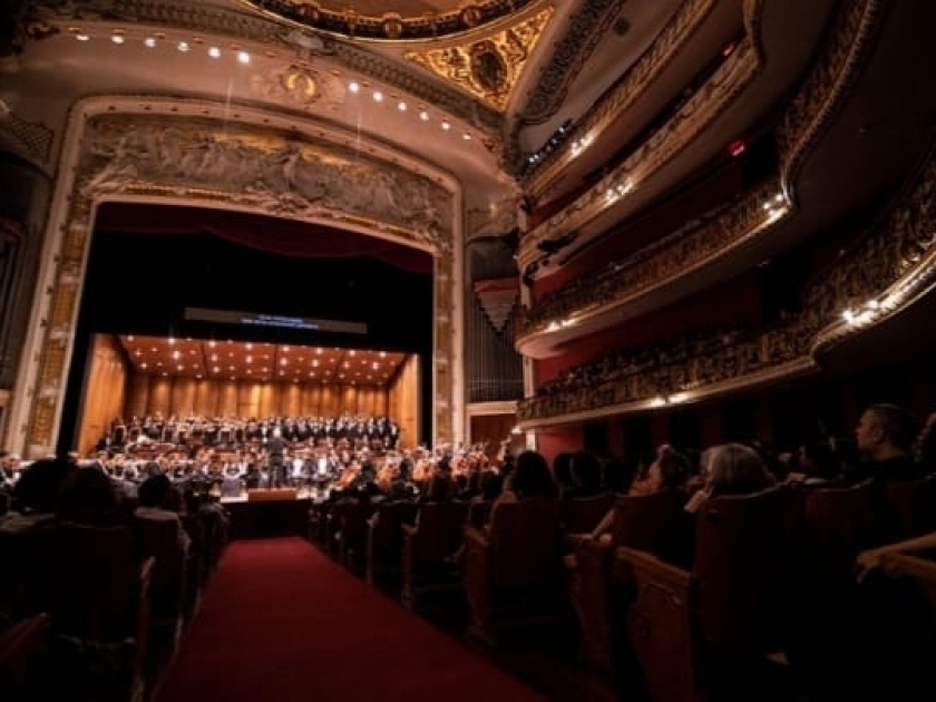 Theatro Municipal de São Paulo apresenta as óperas Navalha na Carne e Homens de Papel, de Plínio Marcos