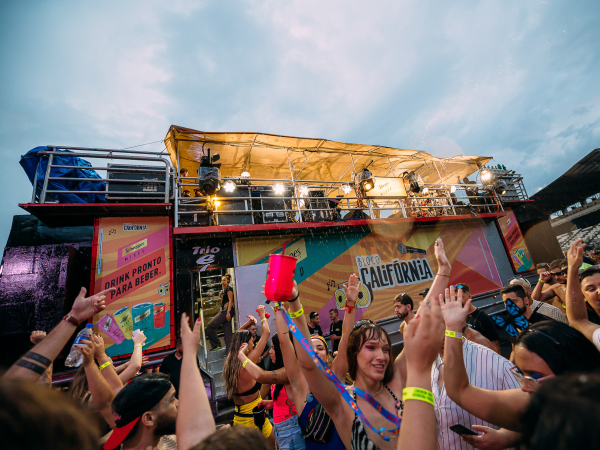 A 9ª edição do Bloco Califórnia acontece neste sábado, 7 de fevereiro, em Ribeirão Preto - Crédito: Indie Click